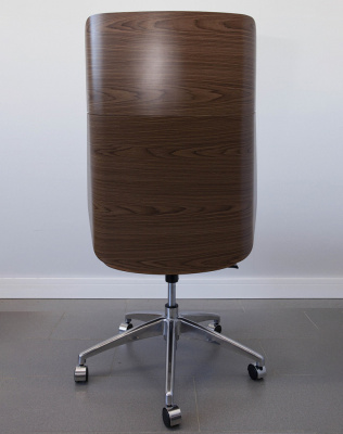 Кресло из натуральной кожи, каркас дерево арт. FX-BC06 - купить в Батайске. Цена 34 820.52 руб.