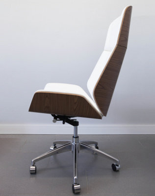 Кресло из натуральной кожи, каркас дерево арт. FX-BC06 - купить в Батайске. Цена 34 820.52 руб.