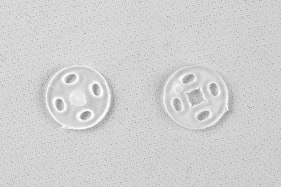 Кнопки пришивные пластиковые 10 мм, блистер 24шт, цв.-прозрачные - купить в Батайске. Цена: 48.41 руб.